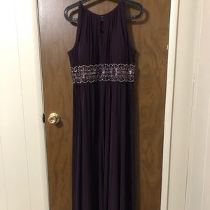 Sleeveless keyhole beaded waist bridesmaids dress